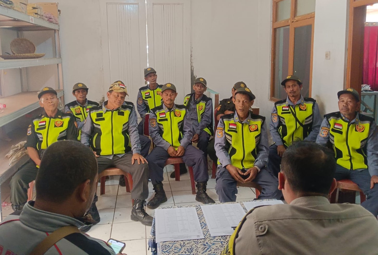 Pembinaan Linmas, Bhabinkamtibmas Tingkatkan Kapasitas Keamanan